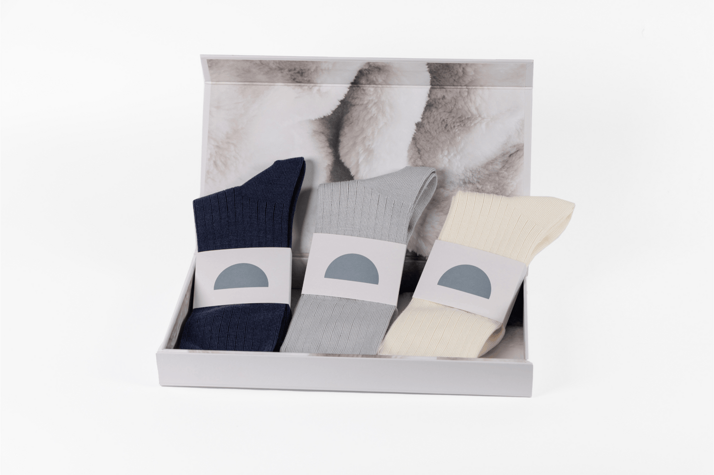 Merino Silk Knit Sock Bundle (Short) - 3 Pairs - In Branded Box (Men) - Shleep.co